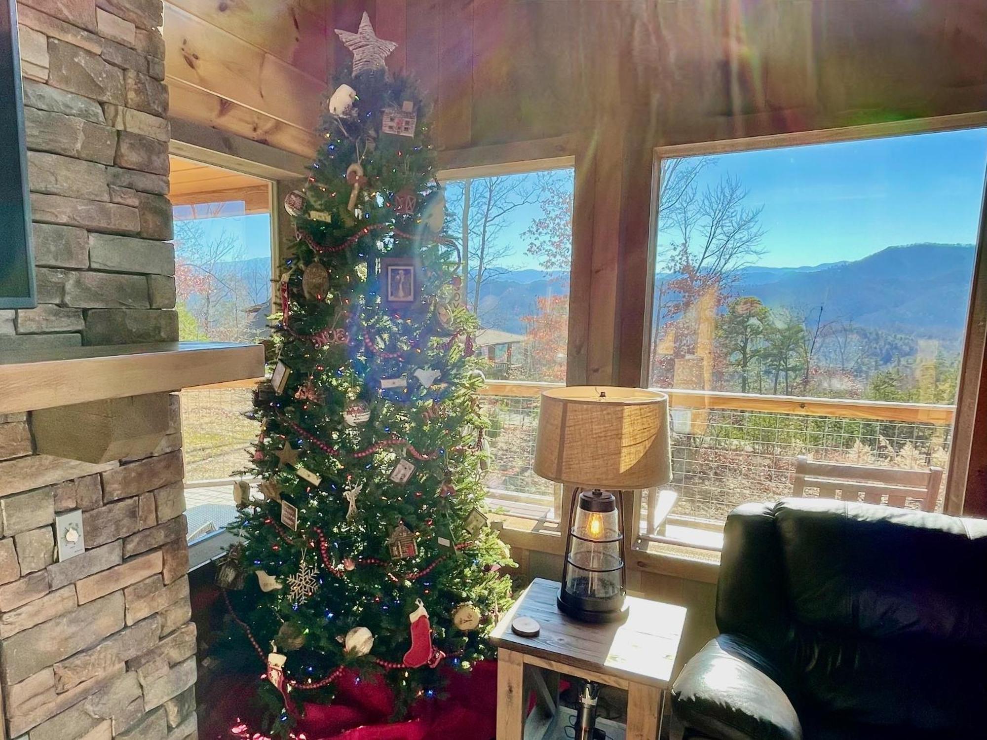 Treetop Treasure Sevierville Exterior photo