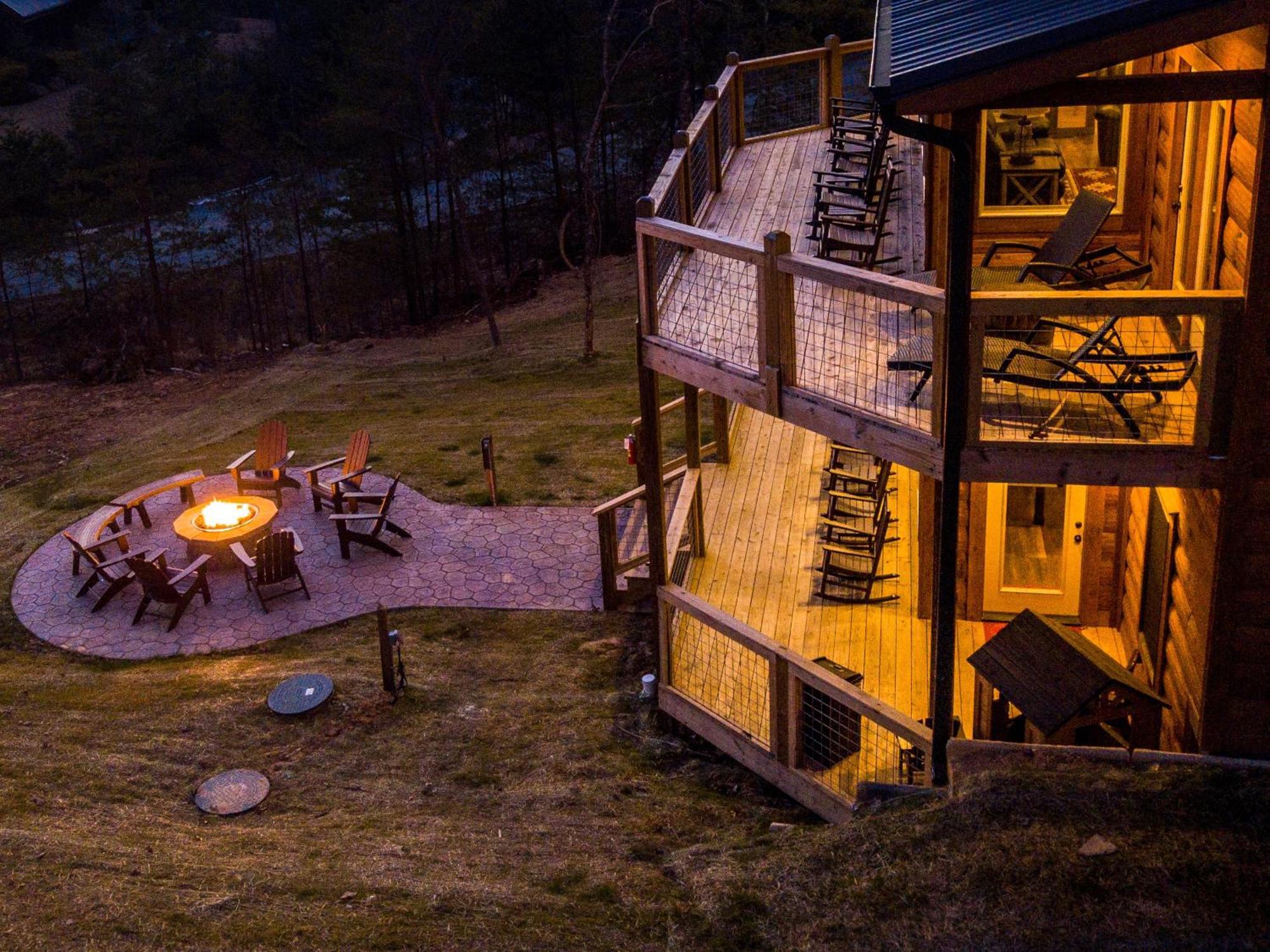 Treetop Treasure Sevierville Exterior photo